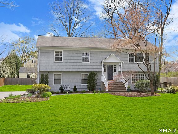 3rd image of 3 Revere Road