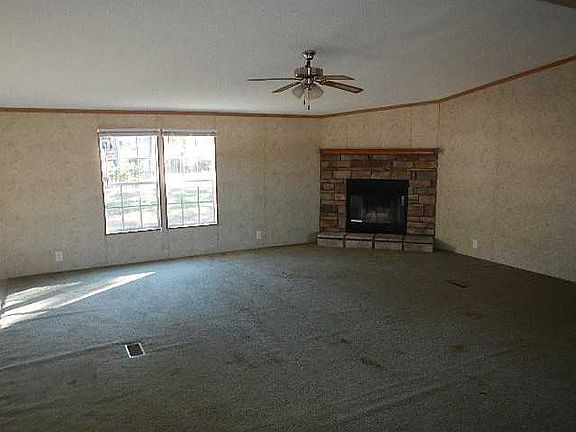 2nd image of 1512 Gray Lake Dr