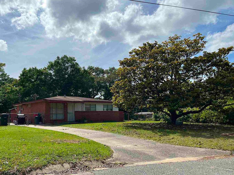 1st image of 1101 Desmonde Dr