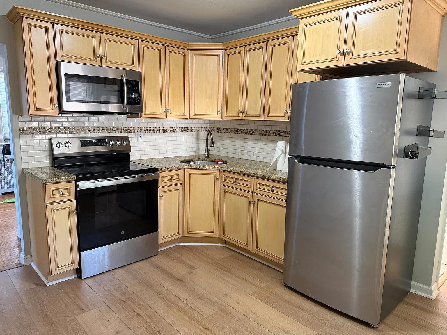 Kensington Ct, Copiague — Photo 1