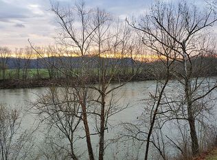 935 Sauger Dr, Charlotte, TN 37036