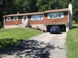 14 Woodland Dr, Vernon, NJ 07462