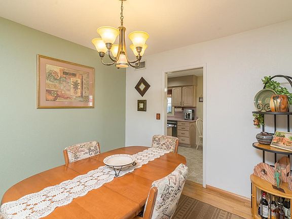 Formal Dining