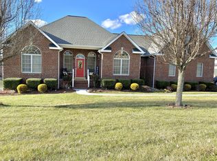 201 Cross Anchor Pl, Piney Flats, TN 37686