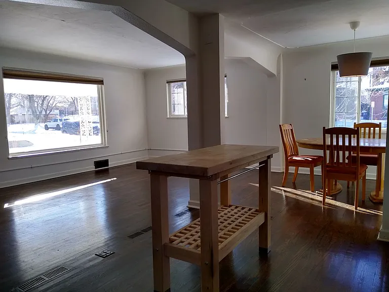 2128 Hooker St — Photo 7