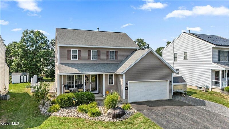 2nd image of 17 Red Oak Drive