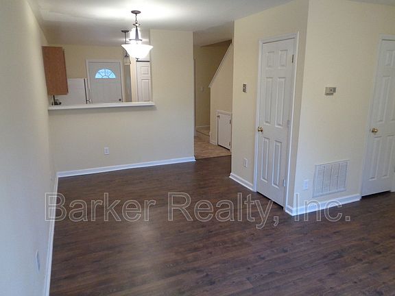 3rd image of 4929 Coral Ridge Ct #103