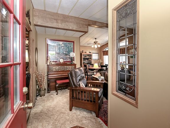 4th image of 2500 S 370th St Unit 137