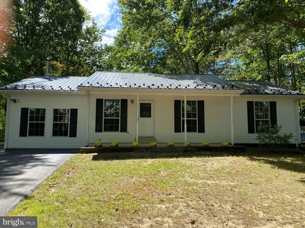 495 Short Ct, Lusby, MD 20657