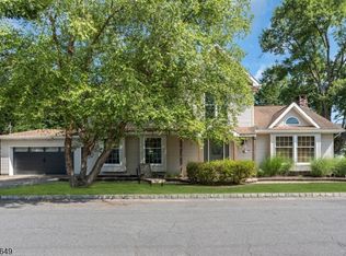 4 Davenport Rd, Newfoundland, NJ 07435