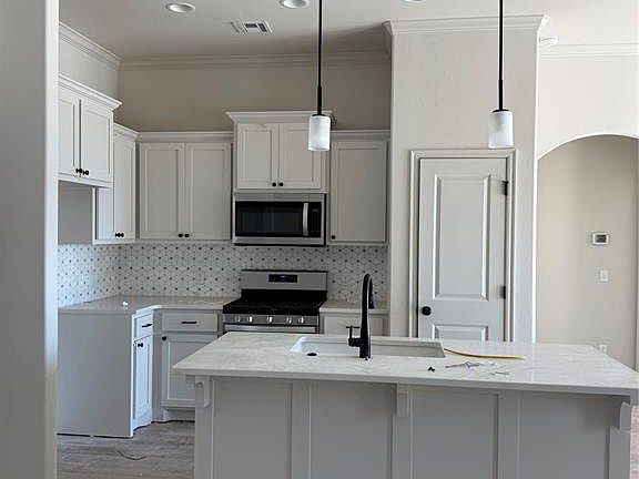 4th image of 12824 NW 141st St