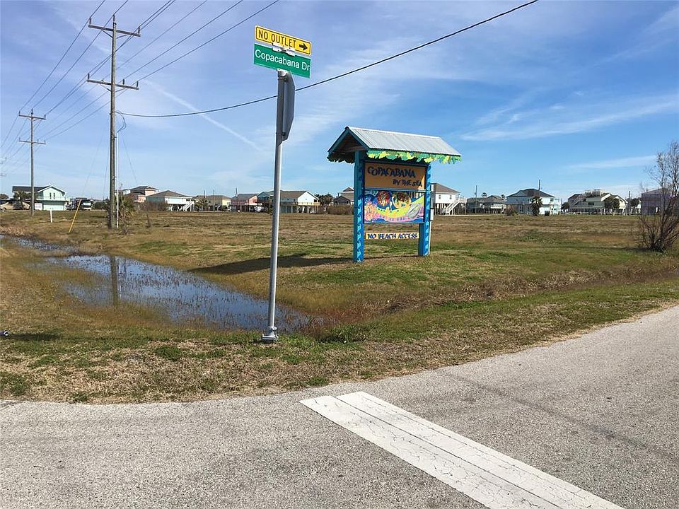 2nd image of 976 Copacabana Dr