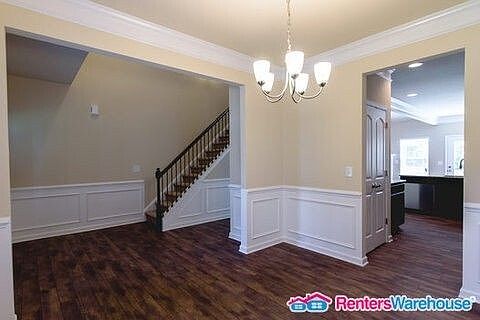3rd image of 335 Cascade Knoll Dr