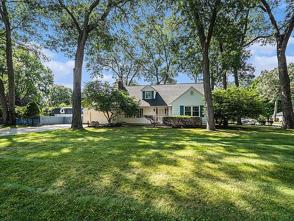4th image of 1901 Spencer Dr
