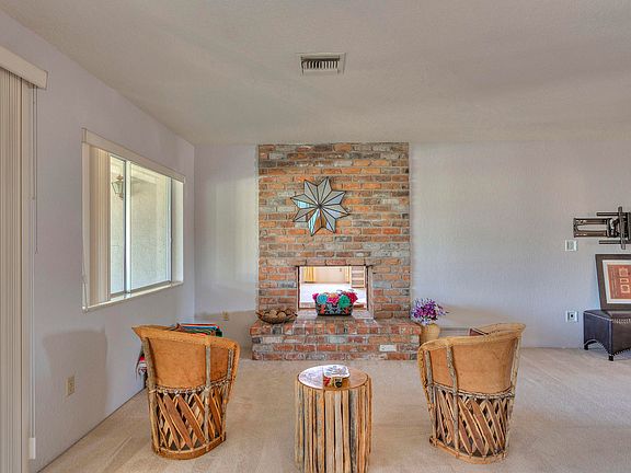 5th image of 209 E Paseo Chuparosas