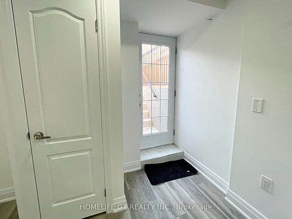 2nd image of 80 Lola Cres