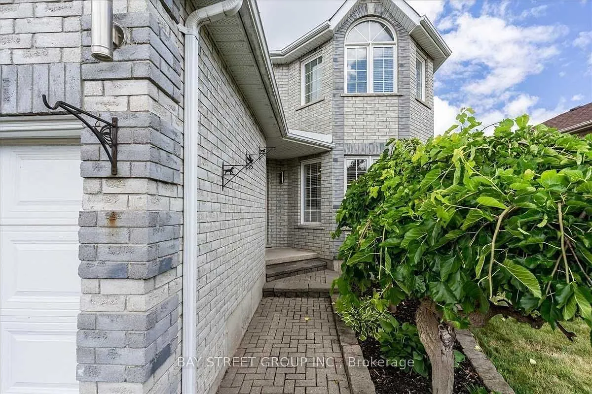 5 bed, $3,600 — Photo 3