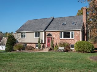 33 Dudley Ln, Sutton, MA 01590