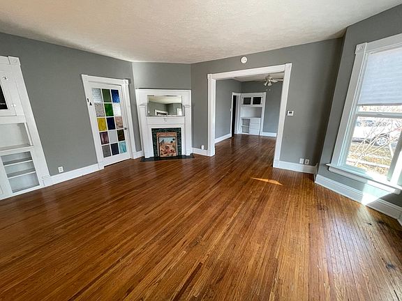 3rd image of 1656 Harwood St #1
