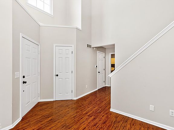 4th image of 5464 Drum Rd