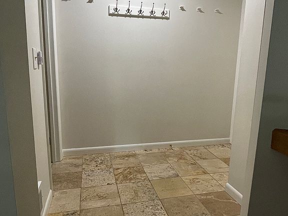 5th image of 56 Wood Creek Dr