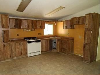 2nd image of 3100 Santo Tomas Ave