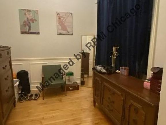 3rd image of 1357 N Wolcott Ave #2