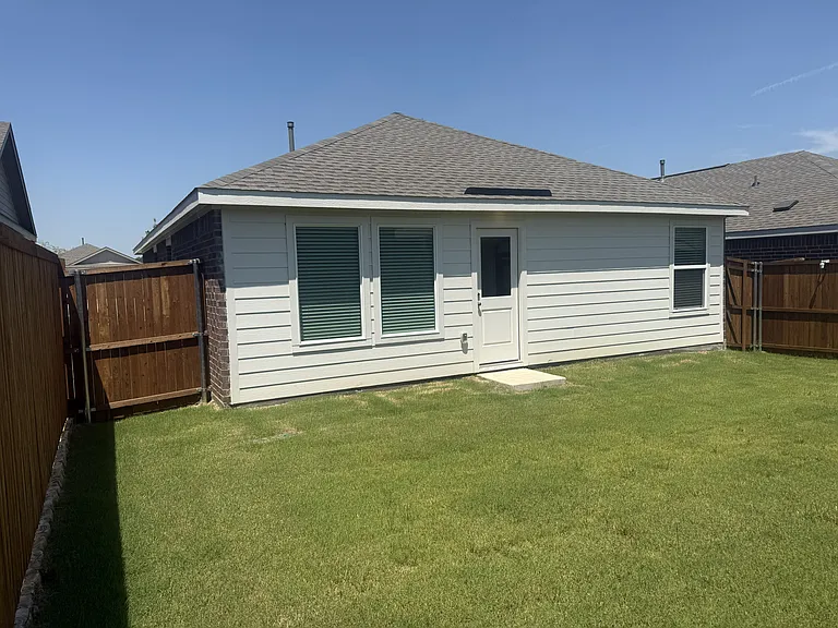 2069 Belgian Dr — Photo 21