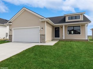 511 NE Vista Ln, Ankeny, IA 50021