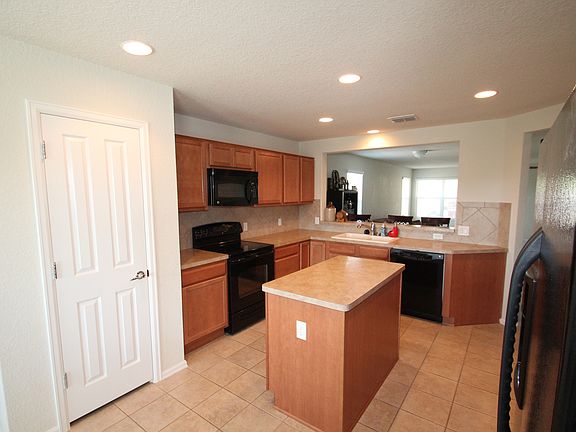 2nd image of 3712 Greenridge