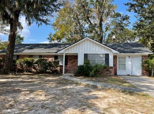 302 Stacie Ct, Savannah, GA 31406