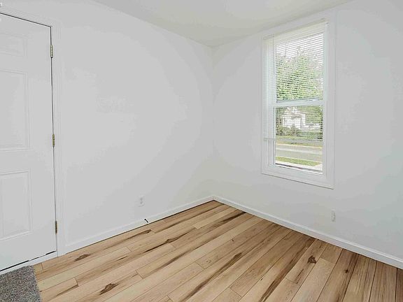 5th image of 1207 Garrison St #1/2