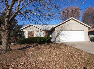11724 Crystal Dr, Kansas City, MO 64134