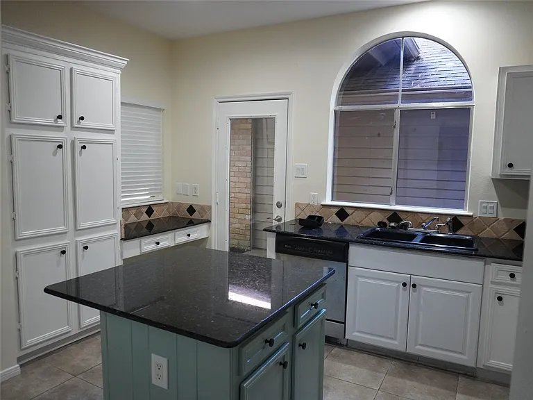 31 N Lakeridge Cir — Photo 26