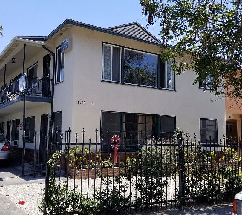 1st image of 1314 N Las Palmas Ave APT 1