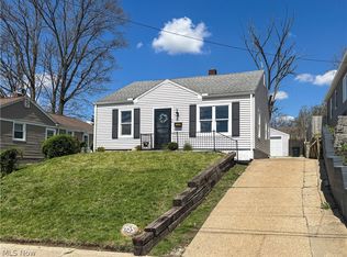 2455 Albrecht Ave, Akron, OH 44312