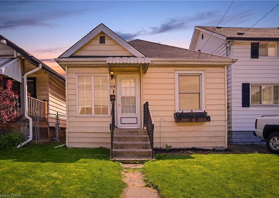 1st image of 276 Roxborough Ave