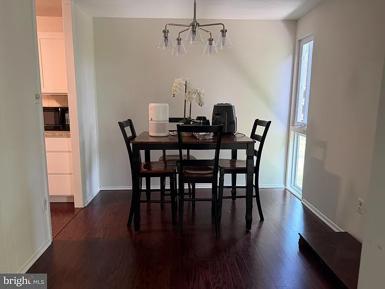 7260 Donnell Pl — Photo 8