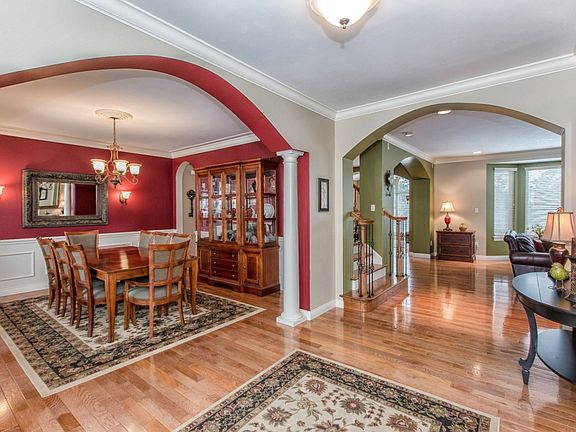5th image of 1682 Whispering Hollow Ct
