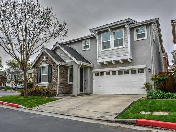 2nd image of 4605 Willow Oak Ct