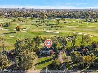 3805 W Maple Rd, Bloomfield Hills, MI 48301