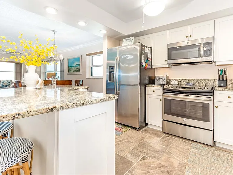 1270 Gulf Blvd #708 — Photo 9
