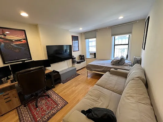 Rented by Oxford Property Group | media 6