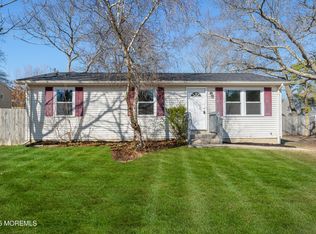 120 Mooring Rd, Manahawkin, NJ 08050