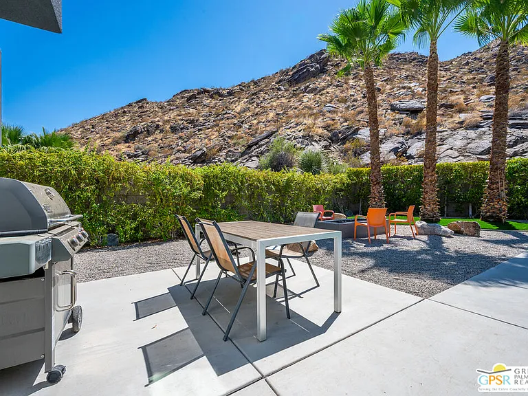 1009 Iris Ln — Photo 28
