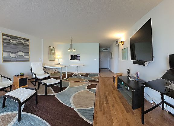 4th image of 1024 SE 5th Ave APT 305