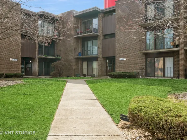 12823 S Kenneth Ave APT C5, Alsip, IL 60803
