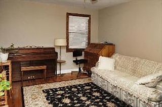 3rd image of 29 N Ashland Ave