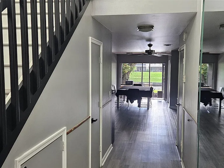 2262 Discovery Cir — Photo 10