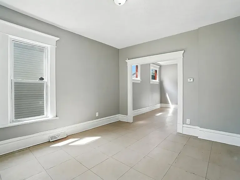 928 Miller Ave — Photo 5